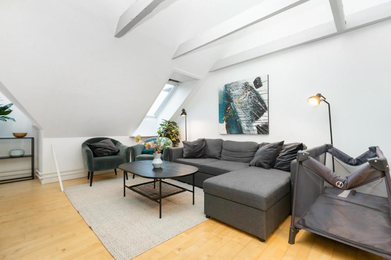 Byliv - 2 Sovevaerelser Med Plads Til 6 Lägenhet Århus